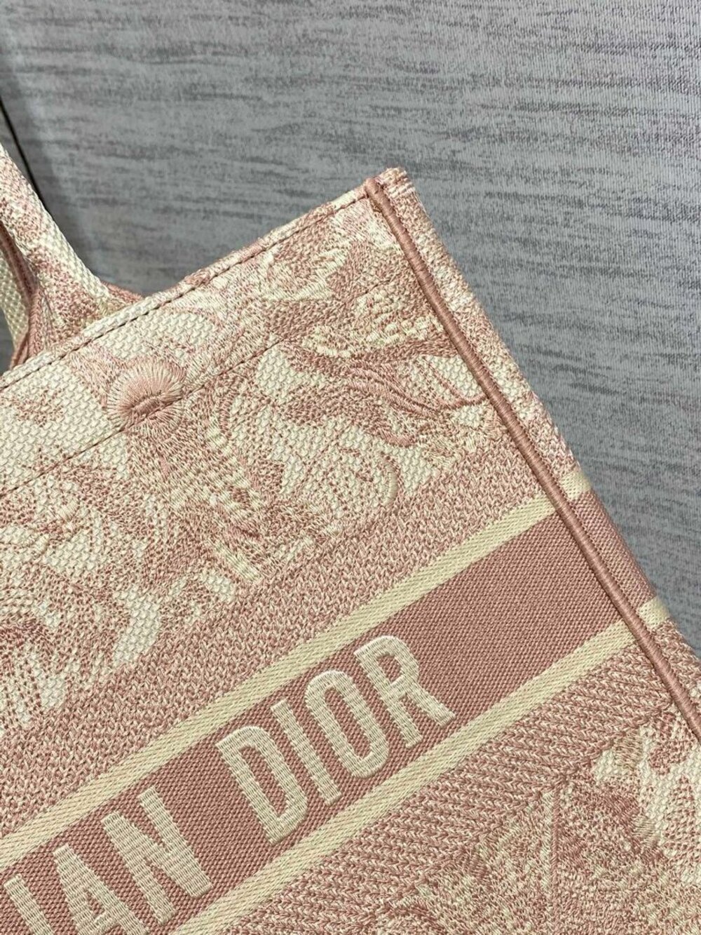Dior Book Tote - Picture 4 of 8